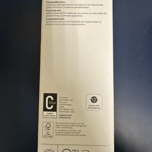 Logitech H390 Over the Ear Headset with Noise Cancelling Mic - Picture 6 of 8